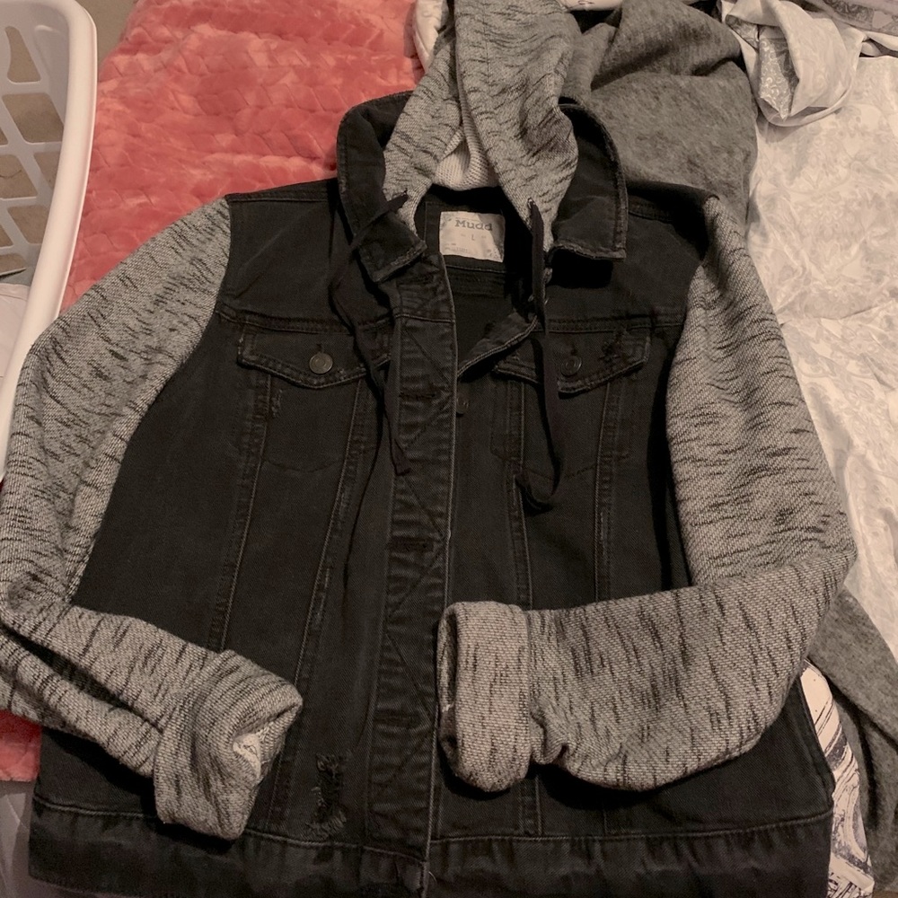 Hooded jacket